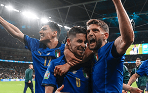Italiens Spieler bejubeln den Finaleinzug