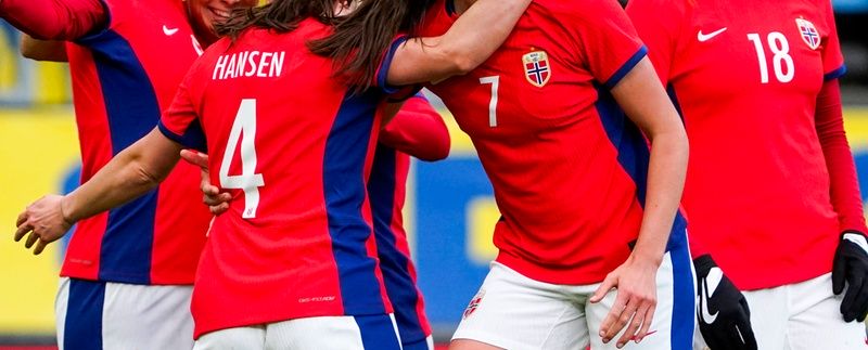 FB_INT_NOR_Frauen_Team_Jubel_teaser_t3.JPG