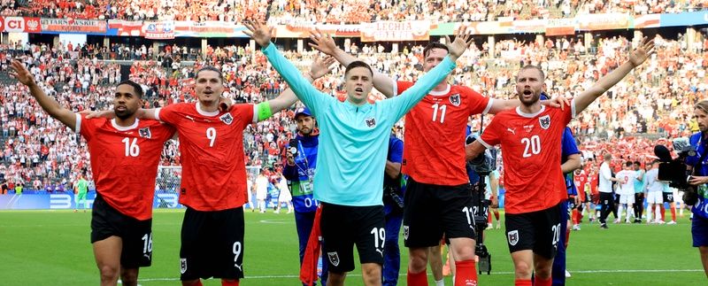 FB_INT_Oesterreich_jubel_team2_teaser_t3.jpg