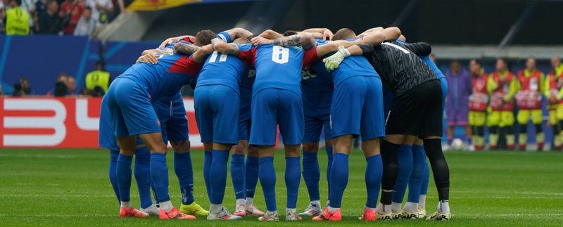 FB_INT_SVK_Team_teaser_t3.jpg