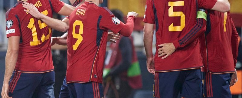 FB_INT_Spanien_jubel1_teaser_t3.jpg